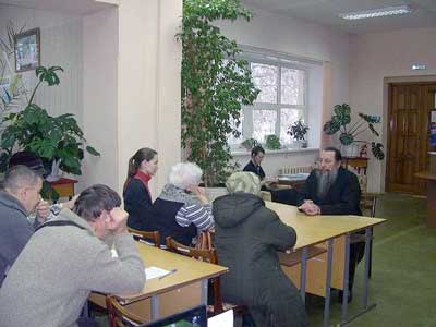 Занятие православного клуба в библиотеке им. К. Иванова